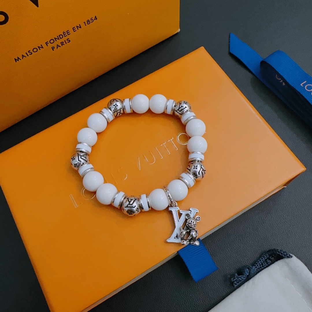 LV Bracelet 03lyr432